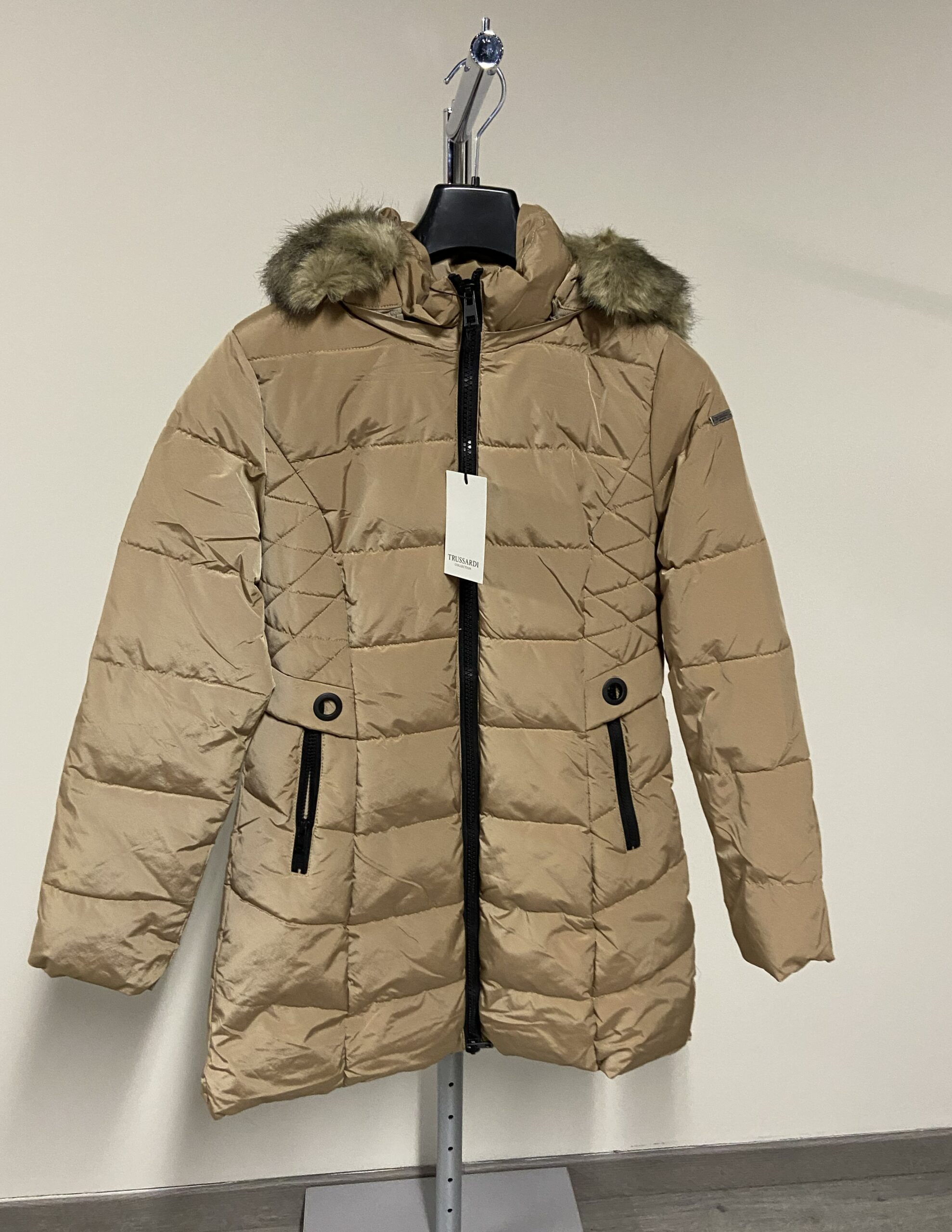 Piumino lungo opaco con cappuccio Trussardi donna - immagine 5